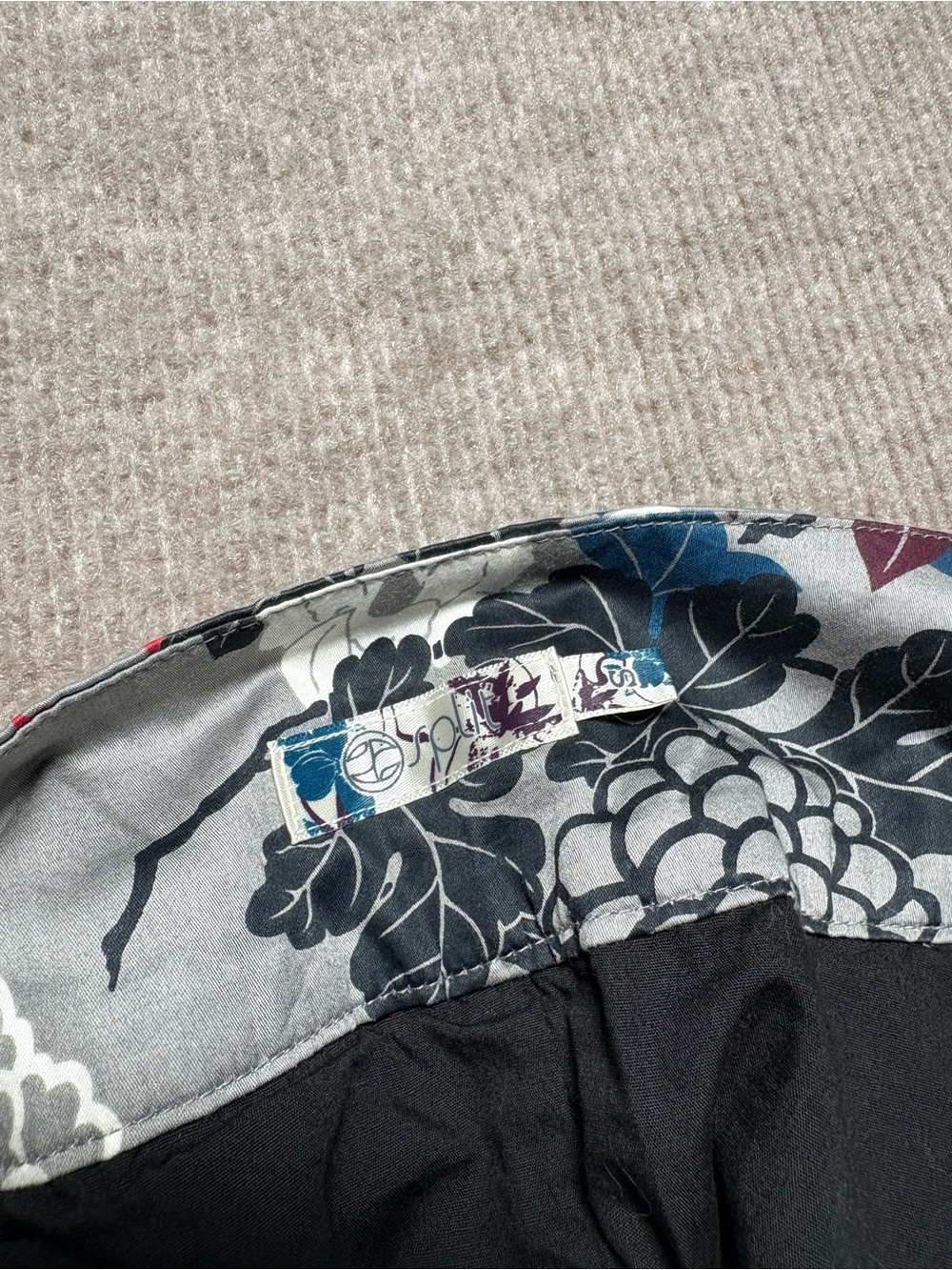 Floral and Printed Skater Skirts in Black, White, Gray, Yellow, Red - Picture 11 of 16